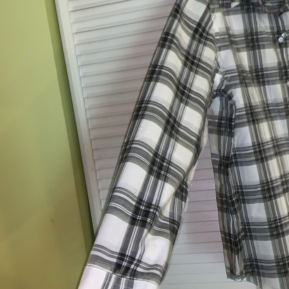 Chaps no iron button down shirt - Picture 7 of 11